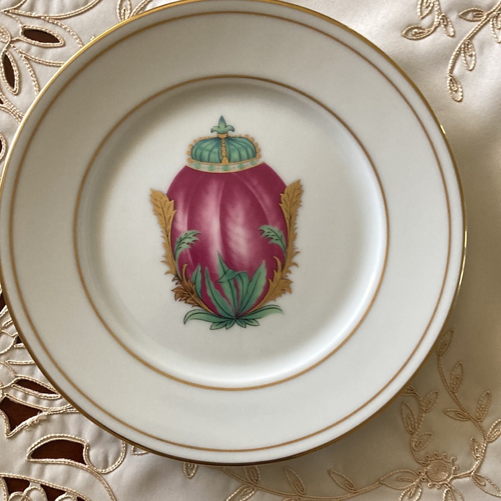 Email De Limoges veritable porcelain Egg design plate